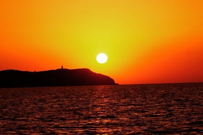 Sunset Beach Tour 3 HS all Inclusive ( Paddle boards , Kayaks & Snorkeling) - Cala Bassa and the final sail back