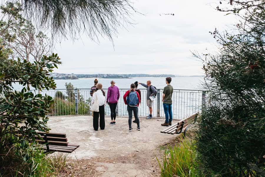 Sydney: Manly and Shelly Beach Snorkeling Tour - A 30-minute walk over the Manly headland