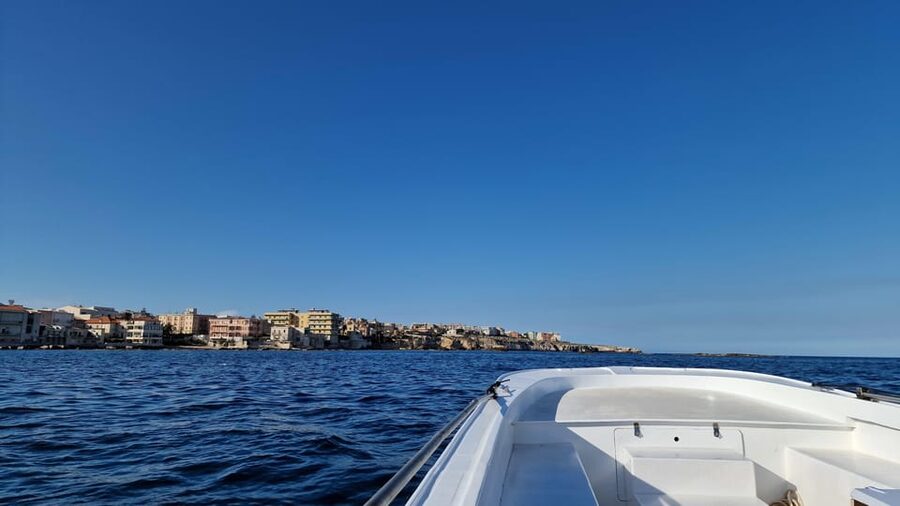 Syracuse:Snorkeling+Pillirina, Ortigia & sea caves boat tour - Fruit, prosecco, music, and shade