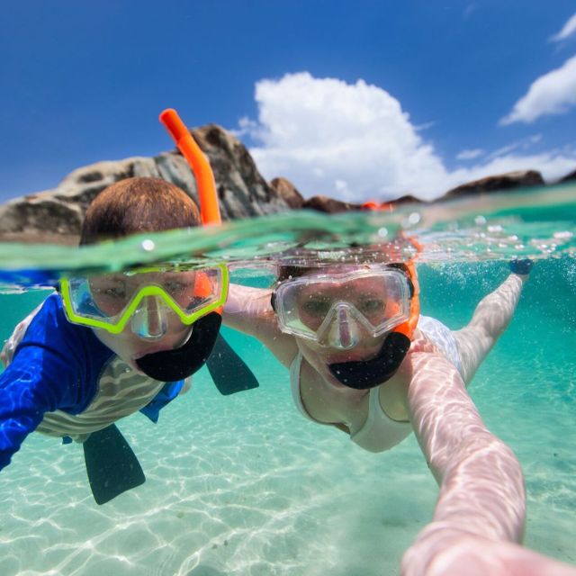 Tavolara, Snorkeling in the Marine Park - Finding the red building on Via Molara