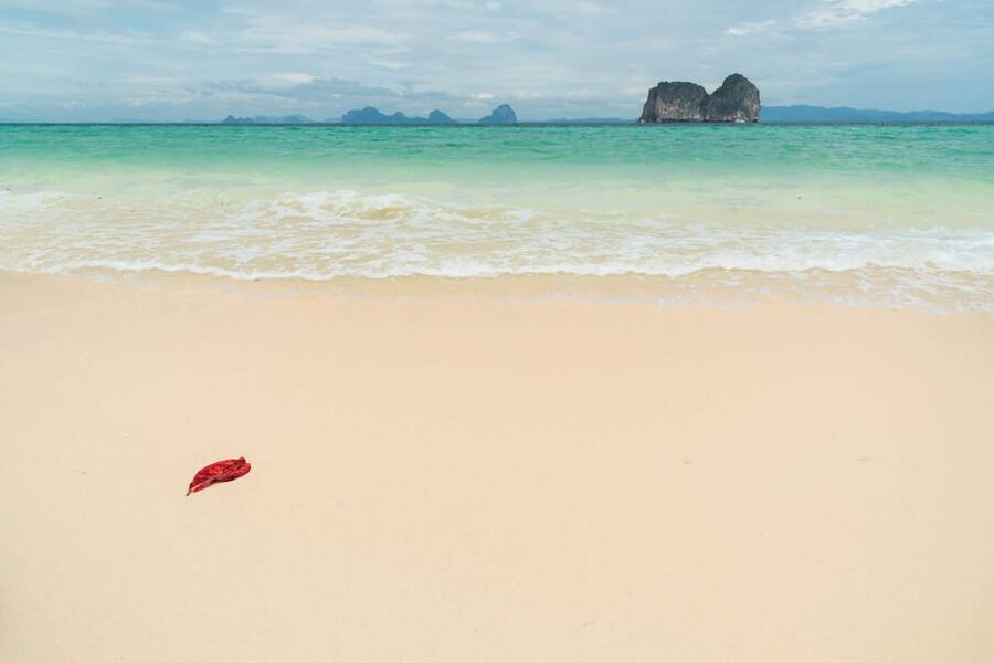 Trang: Emerald Cave, Kradan, Chueak Snorkeling Boat Trip - The early start at Pakmeng Pier