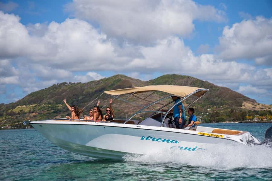Trou d'Eau Douce: 5 Islands Tour with Snorkeling and BBQ - Village views, wildlife, and the waterfall stop