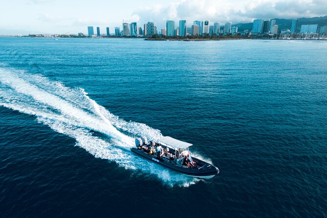 Turtle Canyon Snorkel: Semi Private Boat Tour - What the six-person boat changes