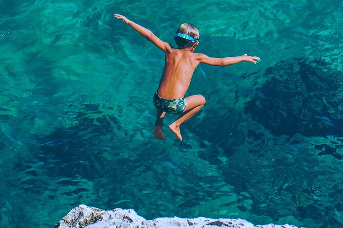 Uncharted Marine Reserve Cave, Snorkel & Cliff Jumping Kayak Tour - Key details before you book