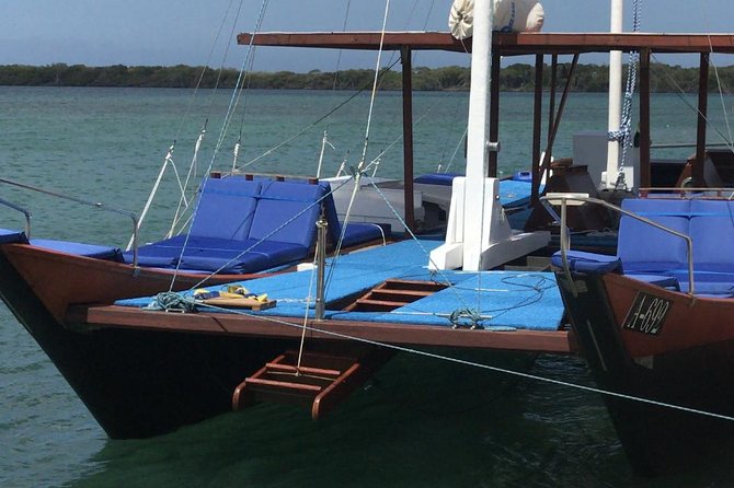 VIP Morning Delight Champagne Sailing and Snorkeling with Lunch - Why the small group changes the feel