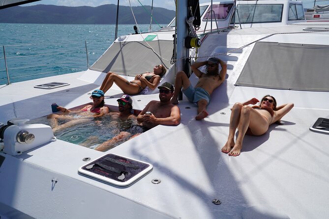 Whitsunday Islands Sail, SUP & Snorkel Tour- Small group - Key points at a glance