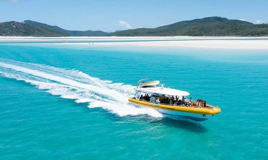 Whitsunday: Whitsunday Islands Tour with Snorkeling & Lunch - Why this seven-hour trip works well