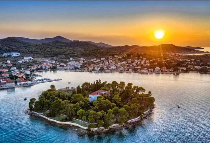 Zadar: 3 Islands SpeedBoat Tour with Snorkeling and Drinks - Key points at a glance