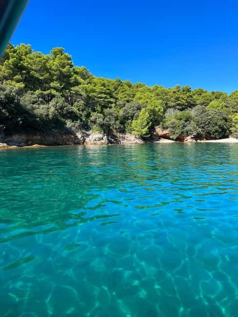 Zadar: 3 Islands SpeedBoat Tour with Snorkeling and Drinks - Practical packing advice for the four hours