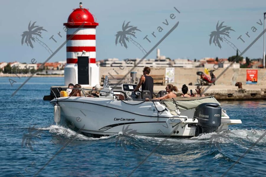 Zadar: 3-Stop Blue Lagoon & Snorkeling Cruise with Drinks - Leaving Zadar by speedboat