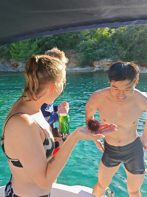 Zadar: Boat Tour with Snorkeling Gear and Drinks - The skippers are a big part of the experience